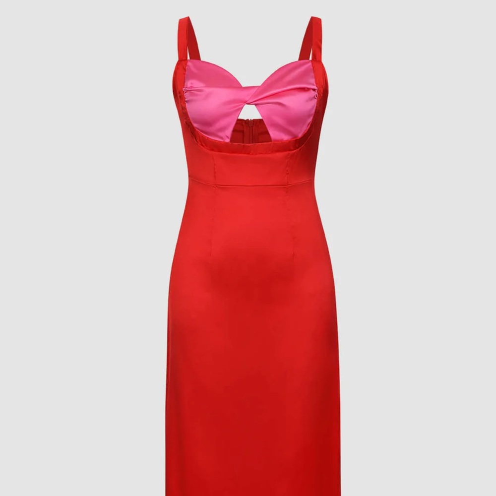Beautiful satin twist front dress